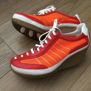 Tsubo Sneaker Wedge US10